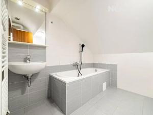 Prodej bytu 1+1, Plzeň, Jablonského, 41 m2