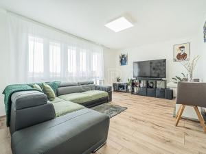 Prodej rodinného domu, Praha - Koloděje, K Sibřině, 217 m2