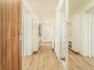 Prodej rodinného domu, Praha - Koloděje, K Sibřině, 217 m2