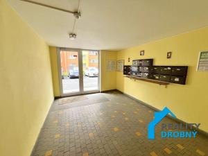 Pronájem bytu 2+1, Děčín, Kyjevská, 54 m2