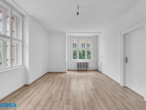 Pronájem bytu 3+1, Praha - Bubeneč, Eliášova, 100 m2