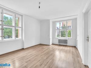 Pronájem bytu 3+1, Praha - Bubeneč, Eliášova, 100 m2