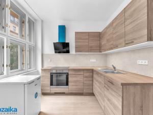 Pronájem bytu 3+1, Praha - Bubeneč, Eliášova, 100 m2