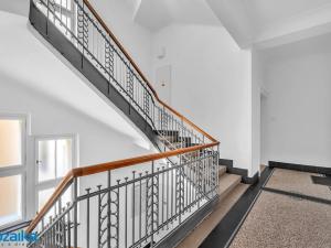 Pronájem bytu 3+1, Praha - Bubeneč, Eliášova, 100 m2