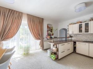 Prodej rodinného domu, Vinařice, II. ulice, 220 m2