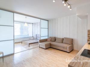 Pronájem bytu 2+kk, Praha - Vysočany, Skloněná, 44 m2