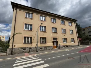 Prodej bytu 3+1, Klatovy - Klatovy V, Plánická, 128 m2