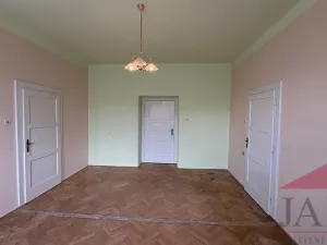 Prodej bytu 3+1, Klatovy - Klatovy V, Plánická, 128 m2