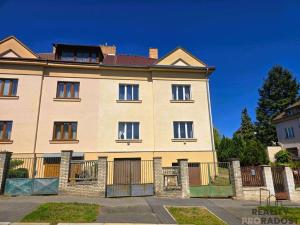 Prodej činžovního domu, Praha - Žižkov, V domově, 390 m2