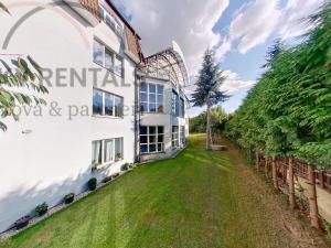Pronájem bytu 2+kk, Průhonice, U Křížku, 42 m2