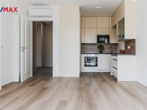 Pronájem bytu 2+kk, Praha - Hostivař, Nurmiho, 49 m2