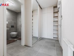 Pronájem bytu 2+kk, Praha - Hostivař, Nurmiho, 49 m2