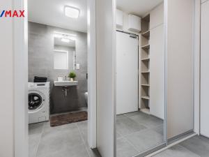 Pronájem bytu 2+kk, Praha - Hostivař, Nurmiho, 49 m2