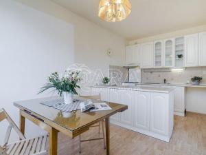 Pronájem bytu 3+1, Praha - Strašnice, Dürerova, 68 m2