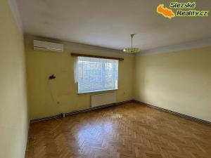 Prodej rodinného domu, Albrechtičky, 320 m2
