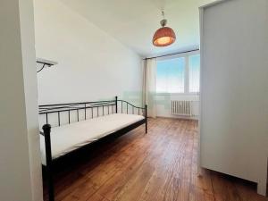 Pronájem bytu 3+1, Praha - Bohnice, Katovická, 65 m2