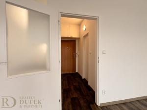 Pronájem bytu 1+kk, Říčany, Komenského náměstí, 35 m2