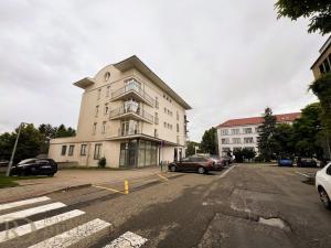 Pronájem bytu 1+kk, Říčany, Komenského náměstí, 35 m2
