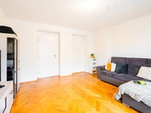 Pronájem bytu 2+1, České Budějovice, Jeremiášova, 55 m2