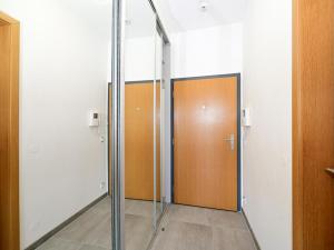 Pronájem bytu 1+kk, Praha - Liboc, Evropská, 33 m2