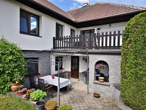 Prodej rodinného domu, Vyžlovka, Na Poštolce, 180 m2