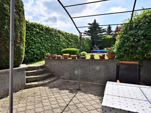 Prodej rodinného domu, Vyžlovka, Na Poštolce, 180 m2