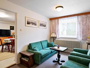 Prodej rodinného domu, Vyžlovka, Na Poštolce, 180 m2