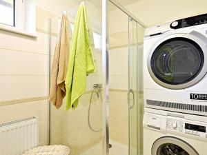 Prodej rodinného domu, Vyžlovka, Na Poštolce, 180 m2