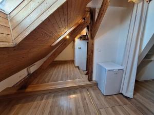 Pronájem bytu 1+1, Praha - Michle, Jihlavská, 42 m2