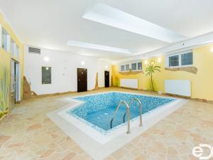 Pronájem ubytování, Jablonec nad Nisou, U Lesního divadla, 2930 m2