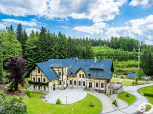 Pronájem ubytování, Jablonec nad Nisou, U Lesního divadla, 2930 m2