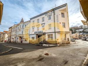 Prodej ubytování, Vimperk, Kaplířova, 2047 m2