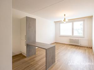 Pronájem bytu 2+kk, Praha - Modřany, Pertoldova, 41 m2