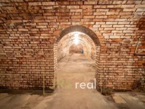 Prodej ubytování, Velké Bílovice, 285 m2