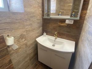 Pronájem bytu 4+kk, Nové Město nad Metují, T. G. Masaryka, 82 m2