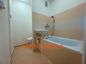 Pronájem bytu 1+1, Karviná - Hranice, Rudé armády, 38 m2