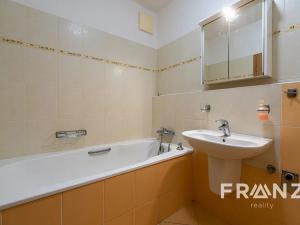 Pronájem bytu 3+kk, Ostrava, U Soudu, 77 m2