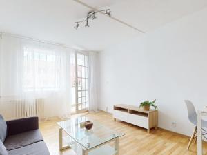 Pronájem bytu 2+kk, Kladno, V Bažantnici, 44 m2