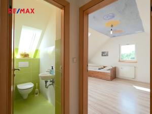 Prodej rodinného domu, Lomnice, 298 m2