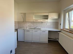 Pronájem bytu 2+kk, Praha - Prosek, Poleradská, 45 m2