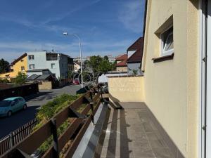 Pronájem bytu 2+kk, Praha - Prosek, Poleradská, 45 m2