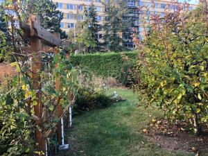Pronájem bytu 2+kk, Praha - Prosek, Poleradská, 45 m2
