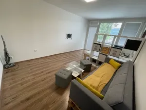Pronájem bytu 2+1, Ústí nad Labem, Truhlářova, 66 m2