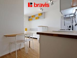 Pronájem bytu 1+kk, Brno, Říčanská, 35 m2