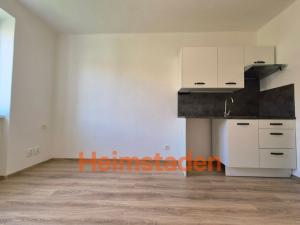 Pronájem bytu 1+kk, Havířov - Město, Hlavní třída, 21 m2
