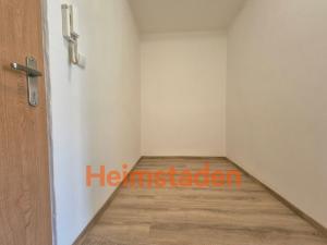 Pronájem bytu 1+kk, Havířov - Město, Hlavní třída, 21 m2