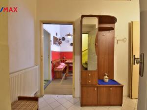 Prodej bytu 2+1, Úpice, náměstí T. G. Masaryka, 48 m2