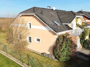 Prodej rodinného domu, Větrušice, Skalní, 140 m2