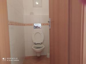 Pronájem bytu 2+kk, Praha - Kunratice, Merhoutova, 54 m2