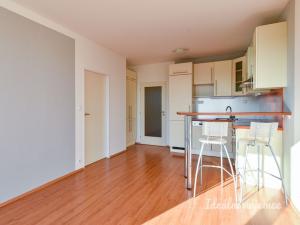 Pronájem bytu 2+kk, Praha - Letňany, Zlonická, 45 m2